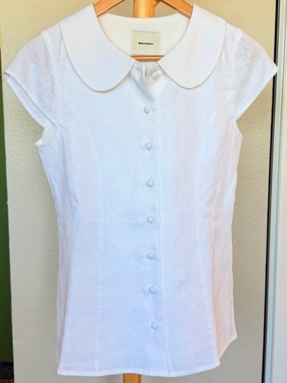 Reformation Molly Linen Shirt In White, BRAND NEW WITHOUT TAGS, NEVER WORN. - Picture 3 of 6